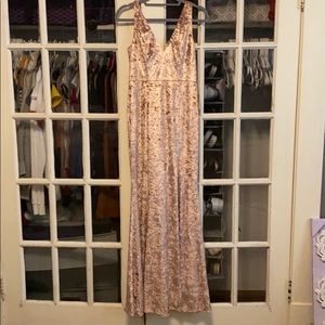 Crushed velvet light pink gown (Medium)